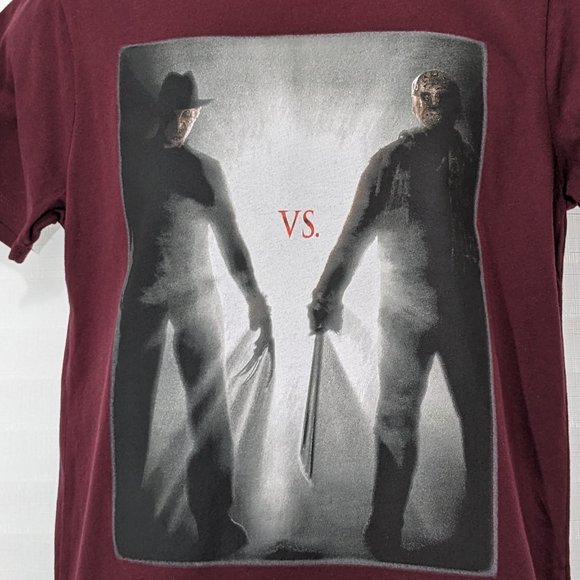 Freddy vs Jason Men's T-Shirt Short-Sleeve, Size Small Burgundy - Picture 2 of 5